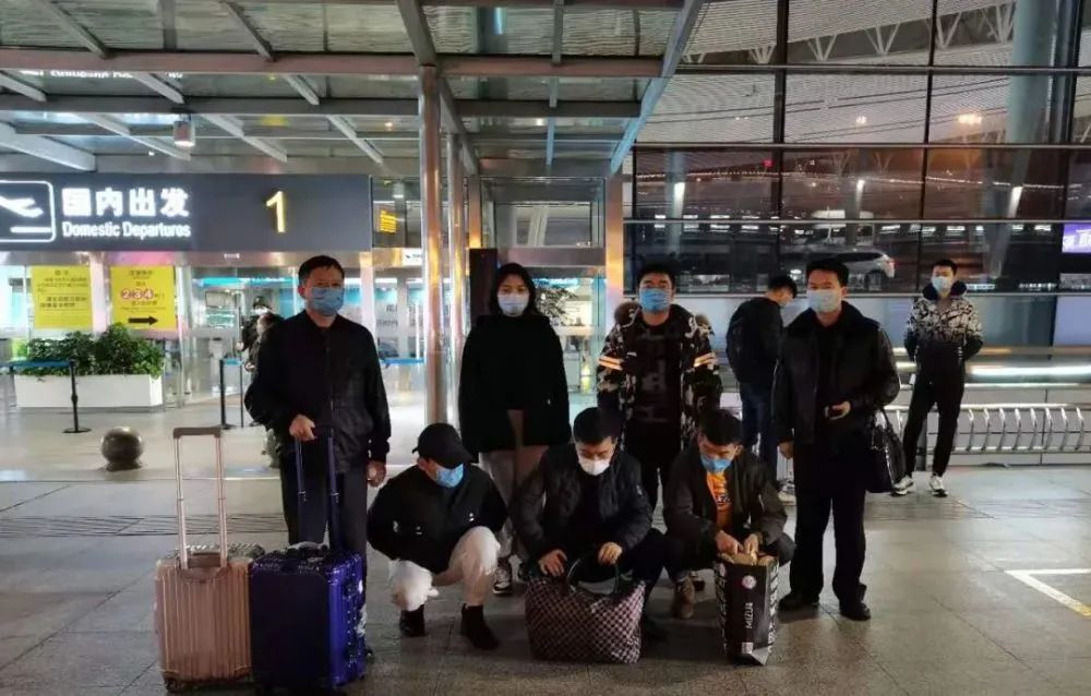 橫跨多省抓獲11人！湖南公安鐵腕斷卡摧毀特大電信網(wǎng)絡詐騙團伙(圖11)